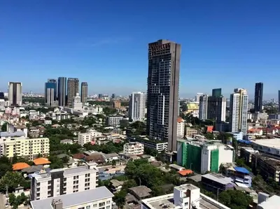 a view of a city with a tall building at HIGH RISE LUXURY CONDO 1BED ROOF TOP POOL 2 MinMRT in Bangkok