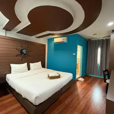 Bed By Cruise Hotel At Samakkhi-Tivanont