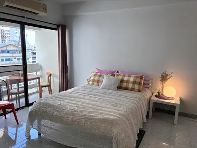 Gallery image of Cozy 1br walk to BTS and Airport Rail Link Close to Malls M11 in Bangkok