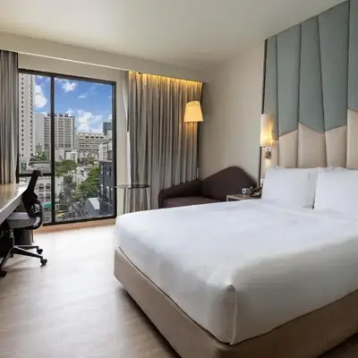Holiday Inn Express Bangkok Sukhumvit 11 by IHG