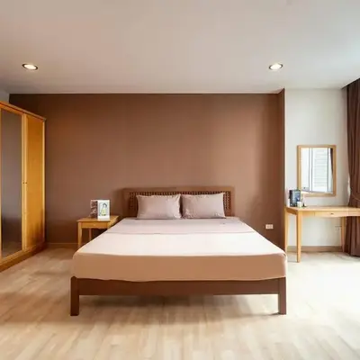 181 Ekkamai Studio Apartment