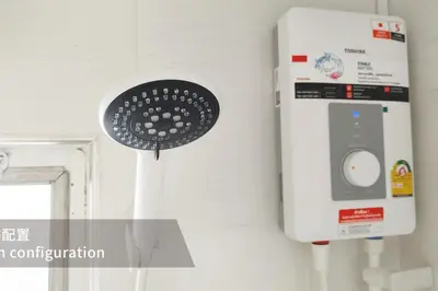 a soap dispenser is attached to a wall at \u66fc\u8c37\u8f89\u714c \u65fa\u4e2d\u5e26\u9759 \u5e26\u5ead\u9662\u76843\u4e2a\u623f\u95f4\u72ec\u7acb\u522b\u5885 \u9884\u8ba25\u5929\u4ee5\u4e0a\u63d0\u4f9b\u514d\u8d39\u63a5\u673a\u4e00\u6b21 in Bang Rak