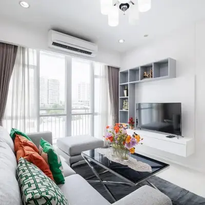 Shine Sukhumvit 43 Apathotel Phrompong