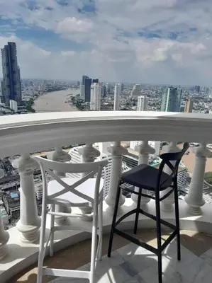 Gallery image of state tower condo Riverview High Floor Hangover in Bangkok
