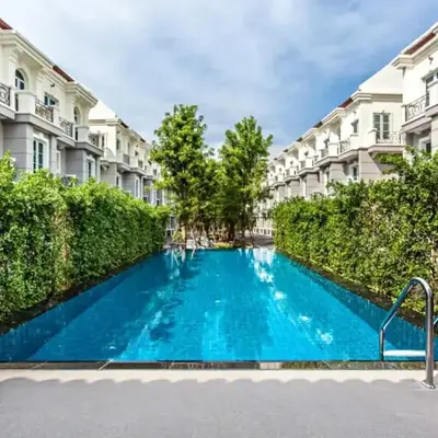 Sukhumvit 16 Townhouses
