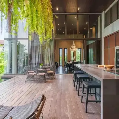 Luxury Pool Villa with Jacuzzi & Lift by Thonglor