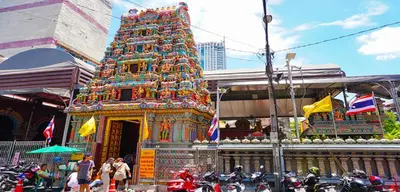 a large colorful tower in front of a building at XX GO INN BTS Surasak Silom bkk โกอินน์ บีทีเอส สถานีสุรศักดิ์ in Yan Nawa