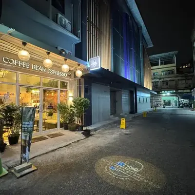 Twenty Two Place Hostel - Sukhumvit 22