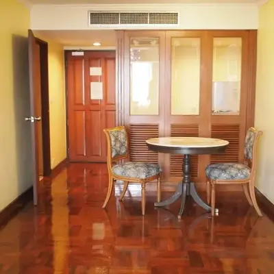 Spacious room in Sukhumvit Nana