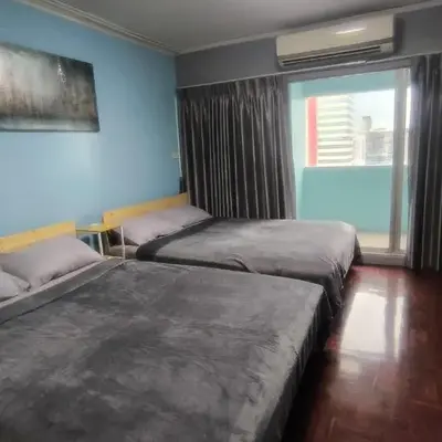 Silom room 40 sqm with 2 Queen beds for 4 persons