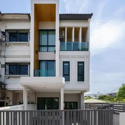 Cozy Spacious 4BR Villa