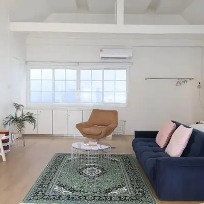 House 33