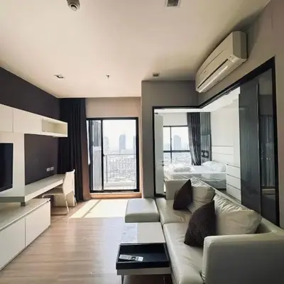 1 Bedroom Condo Pool Gym BTS Cowork Sky