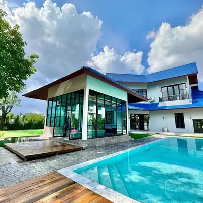 Tarzan DZ Bangkok Luxurious Villa