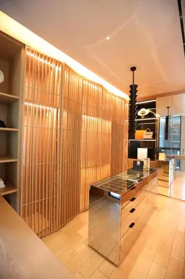 a room with a glass desk in a room at Luxury Home Office Srinakarin in Lat Krabang
