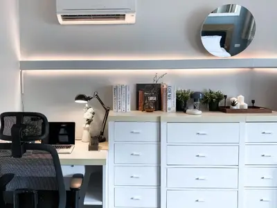 an office with a desk with a computer and a mirror at Exclusive Urban Apt 1BR - Ultra Fast Wifi - Thong Lo in Bangkok