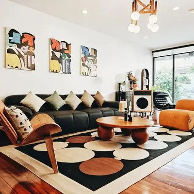 4BR Modern Art Villa with Free Wi-Fi Netflix Vinyl