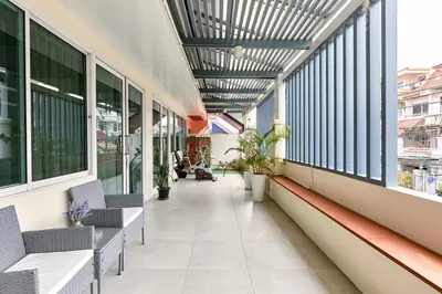 Gallery image of Ten Place at Srinakarin in Bangkok