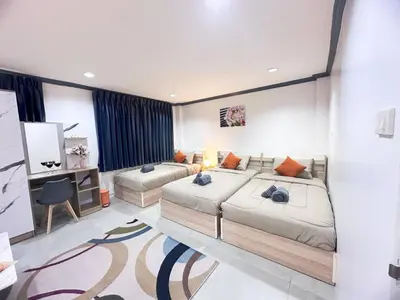 Gallery image of Ten Place at Srinakarin in Bangkok