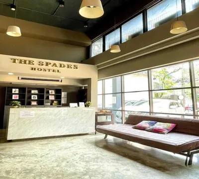 Gallery image of Dancenter The Spades Hostel in Bangkok