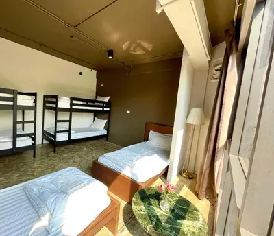 Gallery image of Dancenter The Spades Hostel in Bangkok