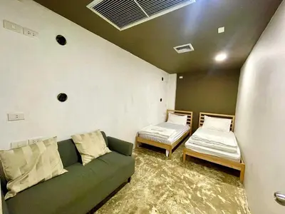 Gallery image of Dancenter The Spades Hostel in Bangkok