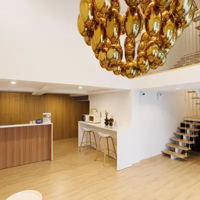 Takka Hotel - Bearing