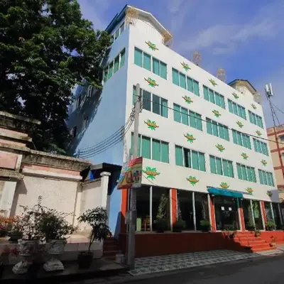 OYO 410 Diamond Boutique Hostel