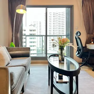 Stylish Modern 1BR - Ultra Fast Wifi - BTS Phrom Phong