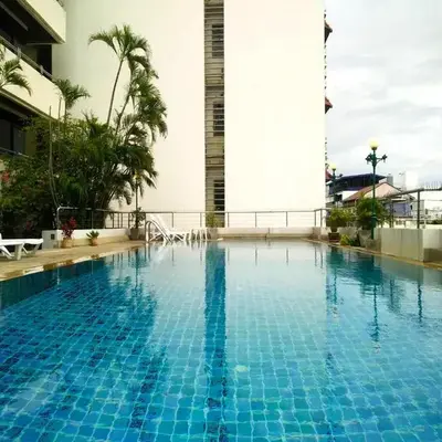 ATHIVAT Royal Pratunam