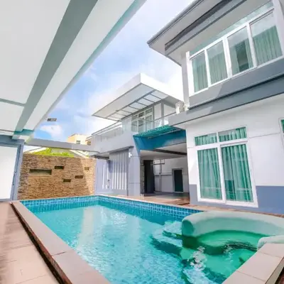 Luxury Pure Modern Pool Villa 5Bed KTV Gym Nr BTS&Central