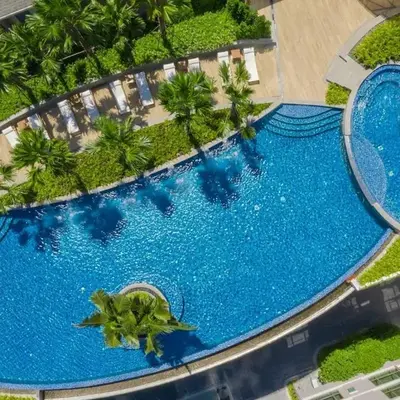 Amazing Pool and Luxury Condo Unit Near Phrom Phong BTS