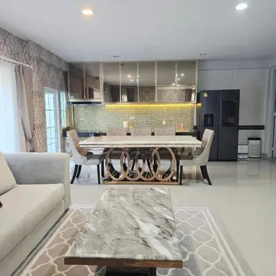 Elegant Home near MRT Central WestGate and Central WestVille 3 to 10 Min Drive