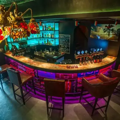 Boutique Suite 3BR x The Lobby Bar & Bed