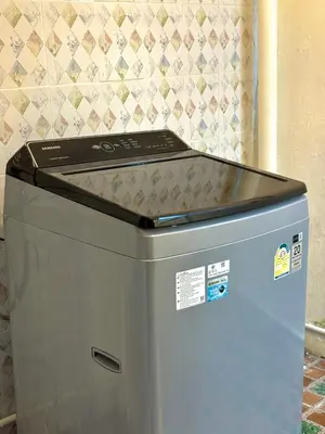 a trash can with a lid on top of it at 4BR 10PAX Ensuite Near EmQuartier Emporium Emsphere in Khlong Toei