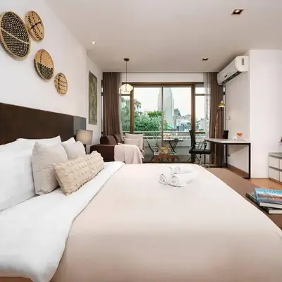 Quiet Asoke/Nana BTS Retreat w/ Skyline & Gym/Park