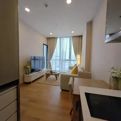 Brand New 2 bedroom near Paragon