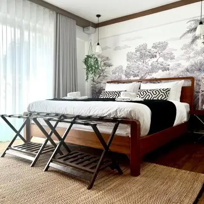 Thong Lo 3BR Home 75in SmartTV Netflix - Quiet Home in the City Center