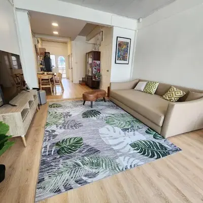 Cozy Bangkok Townhouse for 7 Guests