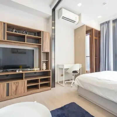 49floor with Workspace Pool and Gym with MRT 200m
