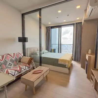 47fl Skyview with Balcony Pool Gym 200m from MRT