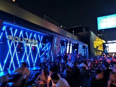 a crowd of people sitting in front of a stage at Free Parking with Balcony Pool and Gym MRT 200m in Ban Na Song