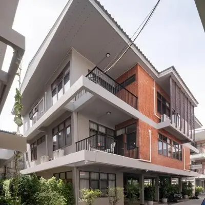 Spacious 2BD 2BA Apartment in Thong Lor