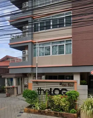 a building with graffiti on the side of it at อุดมสุข BTS udomsuk in Bangna