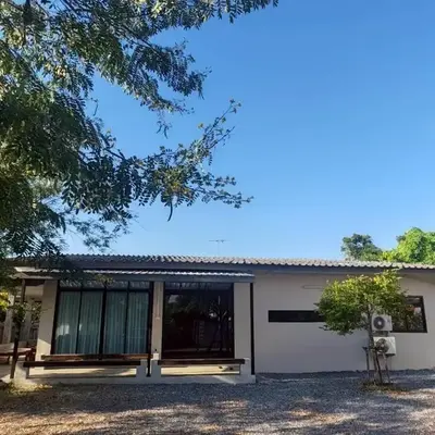 Little Tree Hut Bangkachao