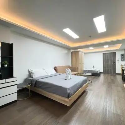 1BR Near BTS Queen & Single Bed City Center