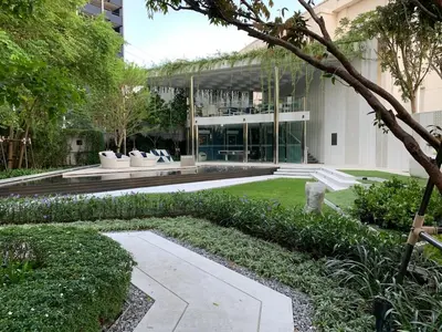 a view of a building with a garden at 2 Bed 2 Bath Condo Steps to BTS&MRT in Bangkok
