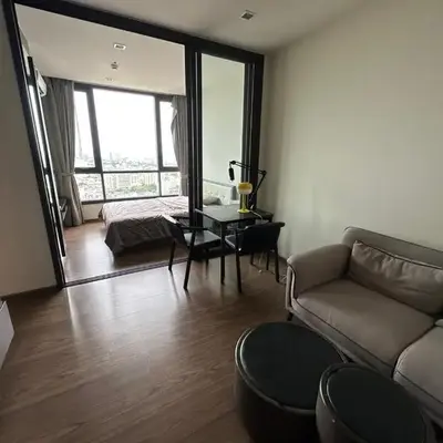 High Rise Designer Gem Central Bangkok City View