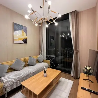 Lux Condo 2BR - 5 mins walk to BTS Phrom Phong