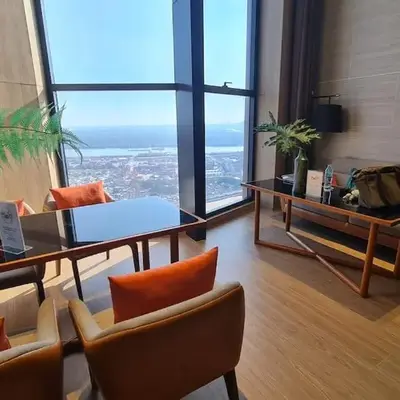 Perfect WFH 5 mins THONG LOR ultra luxury